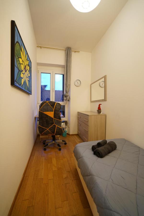 Fast Wifi E Netflix -- Centro Di Rho Vicino Stazione Apartamento Exterior foto